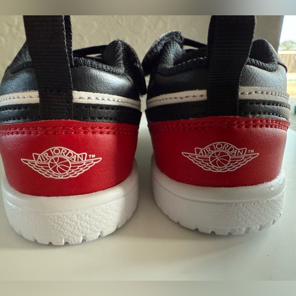 Nike Air Jordan’s Never Worn 9t - Picture 5 of 5